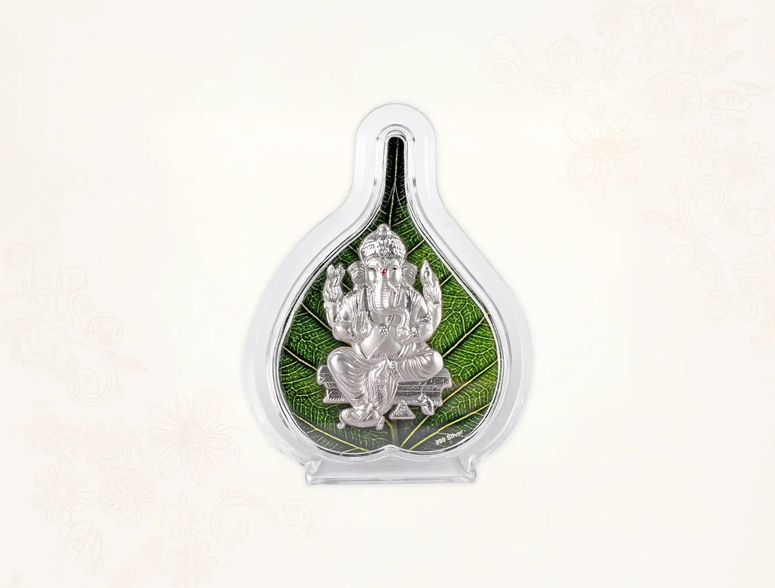 999 Silver Pure Ganesh Green Pan Stand in a decorative leaf design for tabletop decoration.
